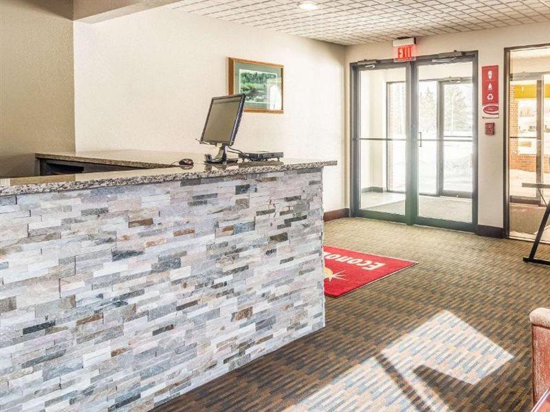 Econo Lodge Cadillac By Choice Dış mekan fotoğraf
