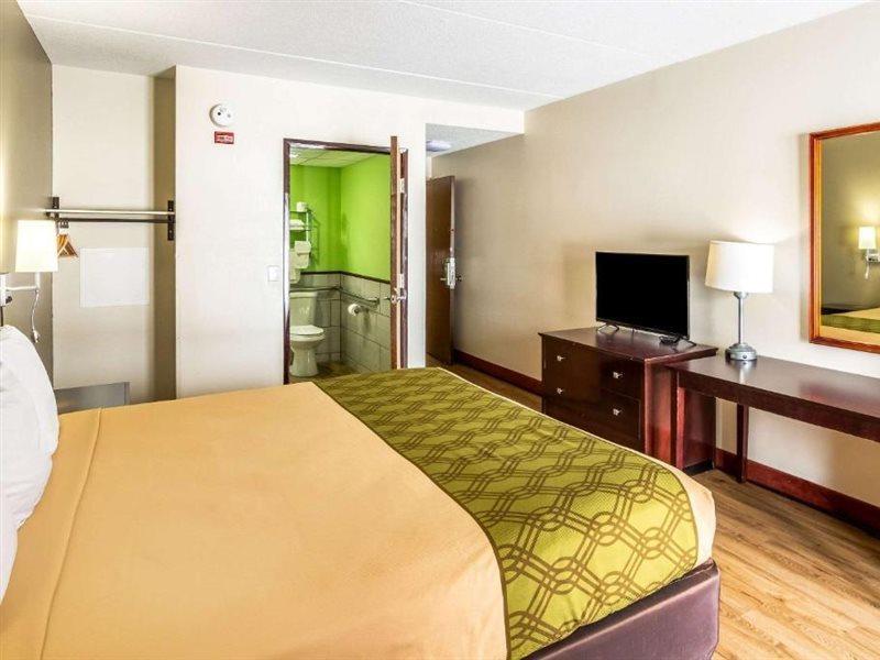 Econo Lodge Cadillac By Choice Dış mekan fotoğraf