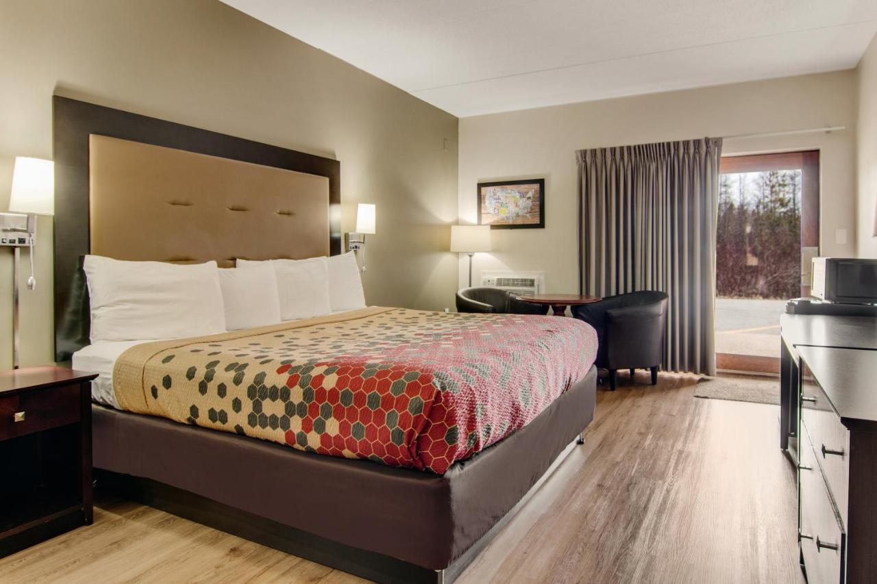 Econo Lodge Cadillac By Choice Dış mekan fotoğraf