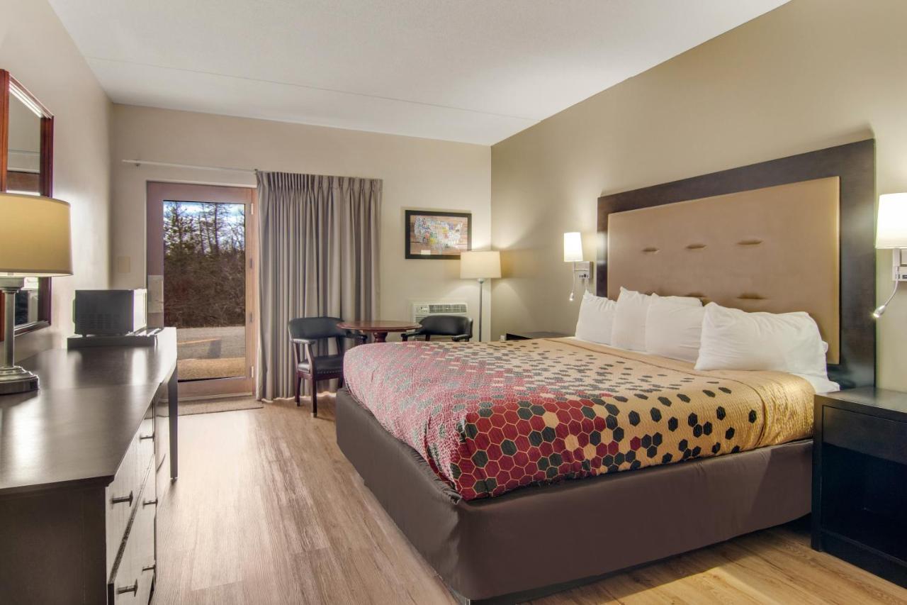 Econo Lodge Cadillac By Choice Dış mekan fotoğraf