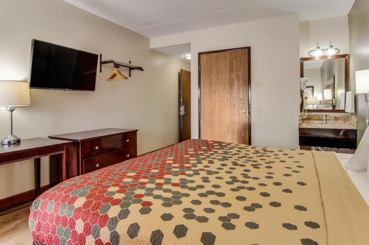 Econo Lodge Cadillac By Choice Dış mekan fotoğraf