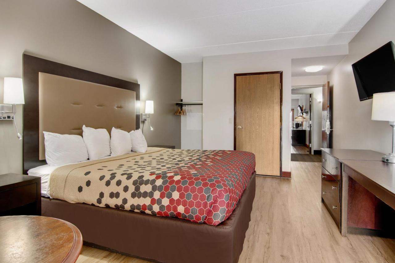 Econo Lodge Cadillac By Choice Dış mekan fotoğraf