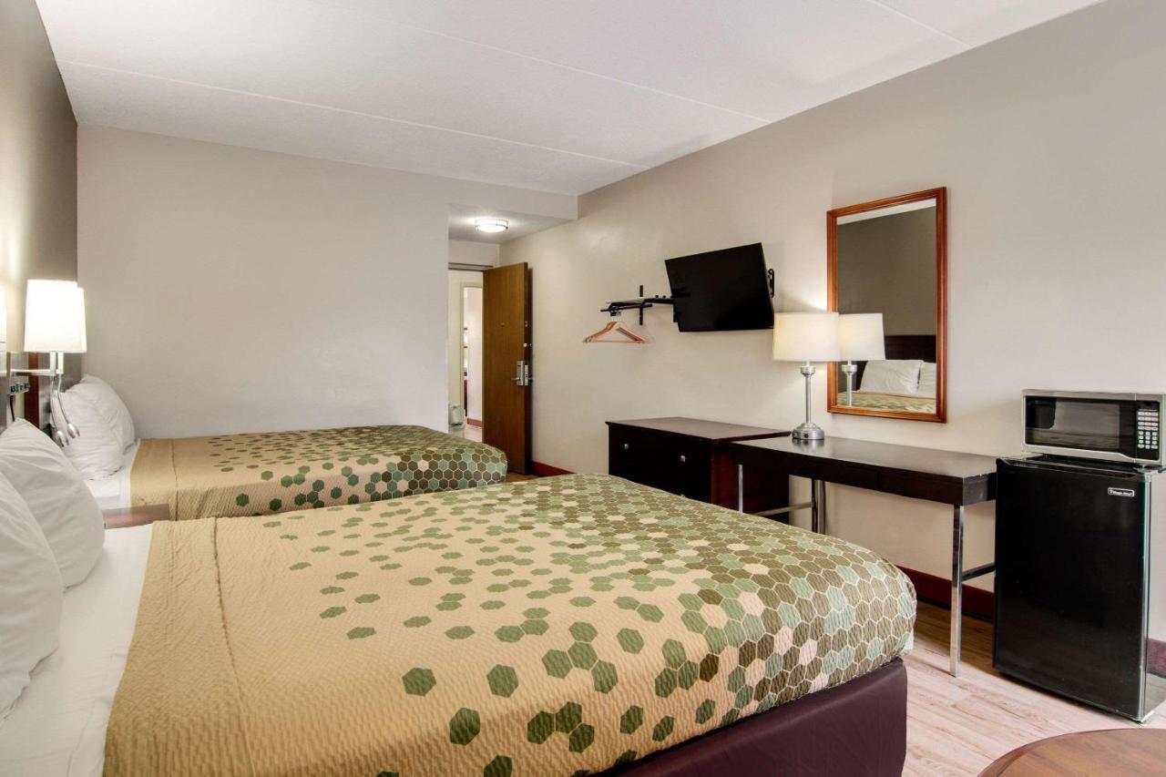 Econo Lodge Cadillac By Choice Dış mekan fotoğraf