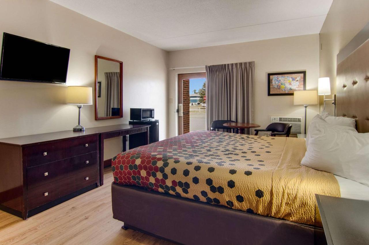 Econo Lodge Cadillac By Choice Dış mekan fotoğraf