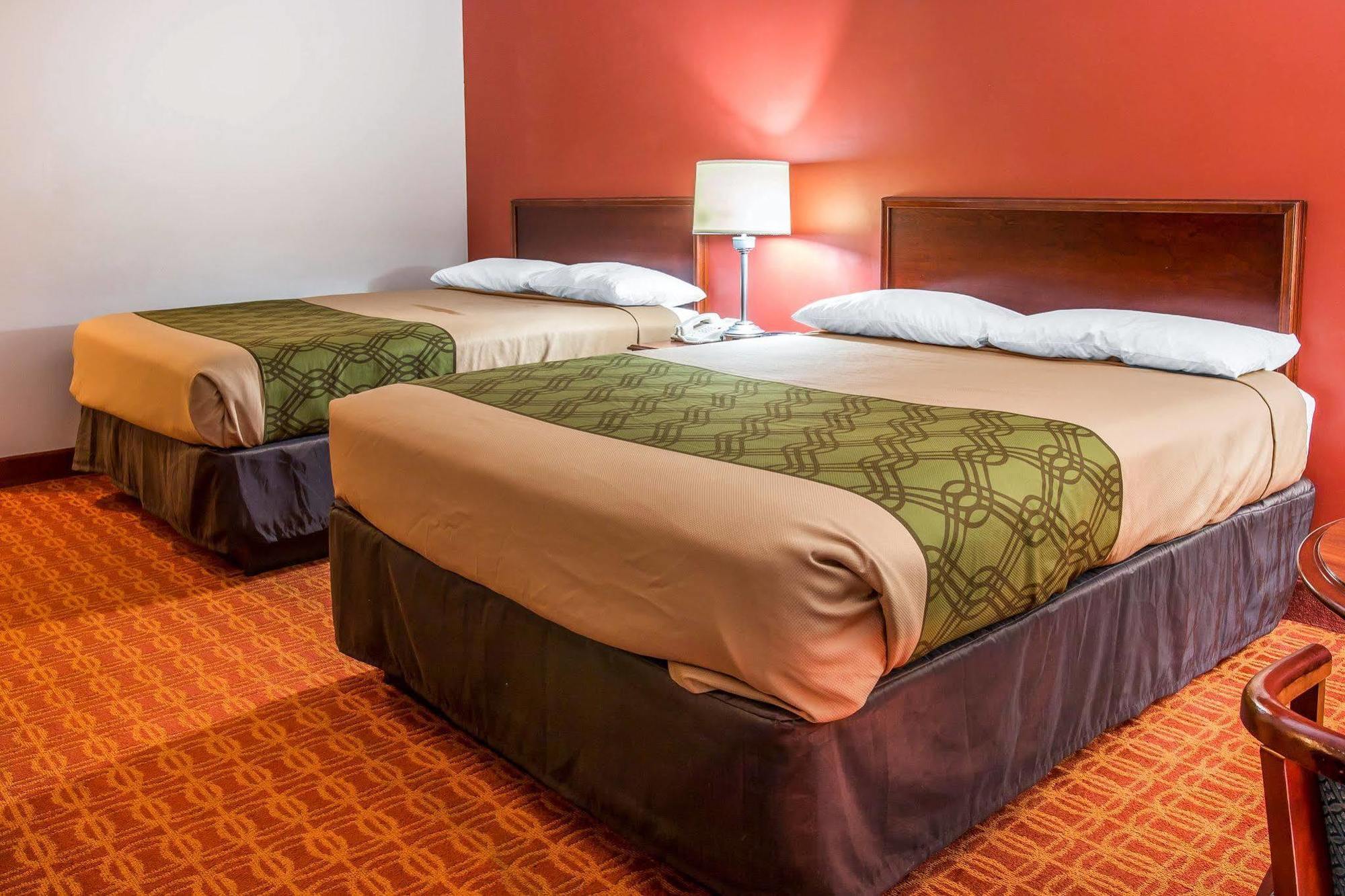 Econo Lodge Cadillac By Choice Dış mekan fotoğraf